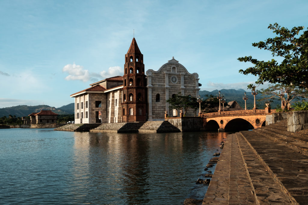 Globe teams up with Bataan LGU to streamline SAP processing