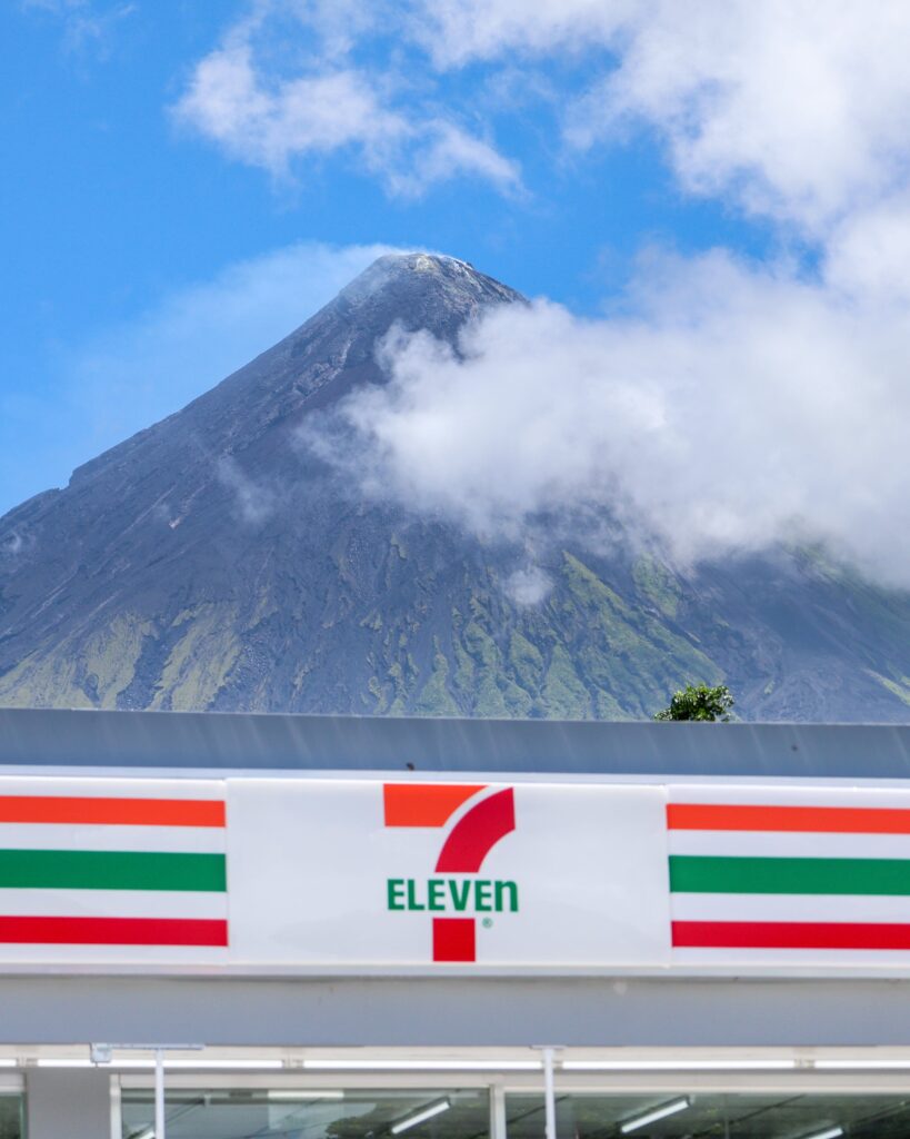 7-Eleven branch in Albay becomes a must visit spot in the region